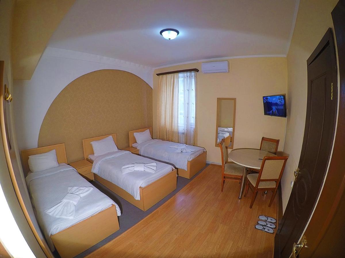 Vayk Hotel المظهر الخارجي الصورة